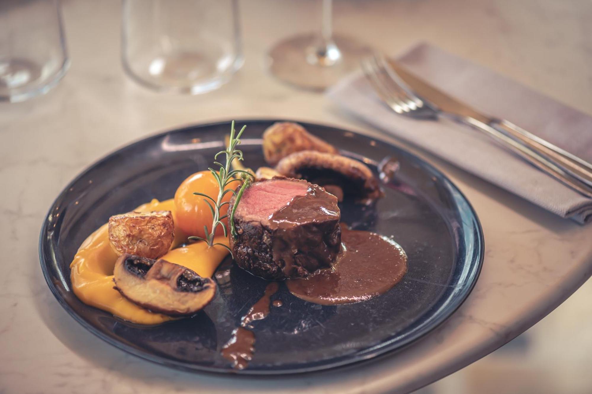Logis Hotel Restaurant Le Plantevin Propiac المظهر الخارجي الصورة