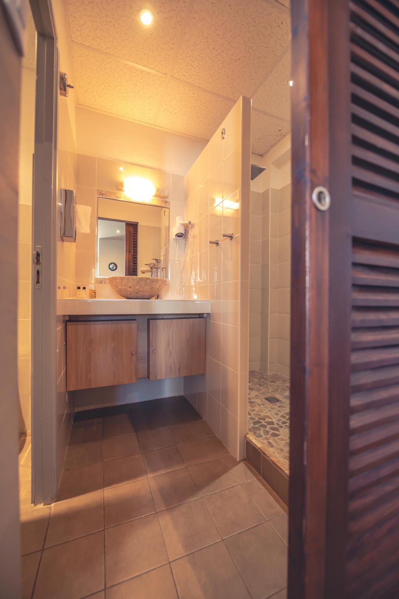 Logis Hotel Restaurant Le Plantevin Propiac المظهر الخارجي الصورة