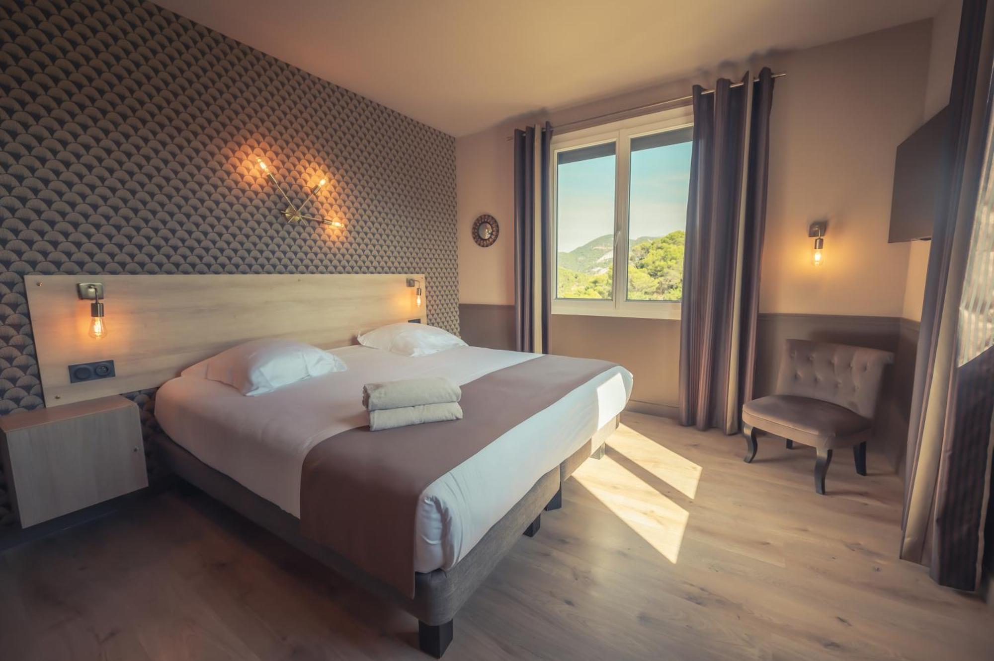 Logis Hotel Restaurant Le Plantevin Propiac المظهر الخارجي الصورة